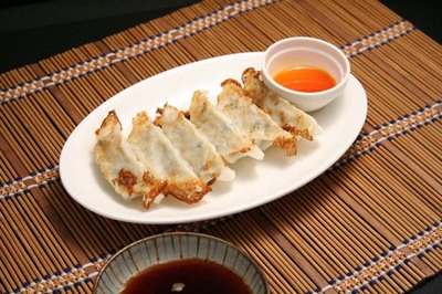 一口餃子.jpg